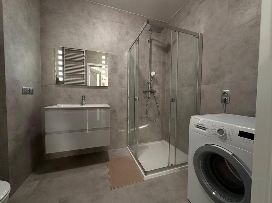 Kaskady Modern - Close To The Center Warszawa
