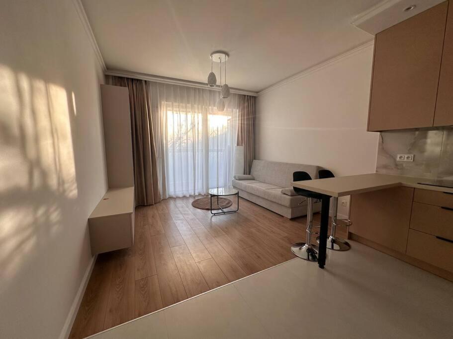 Kaskady Modern - Close To The Center Warsaw